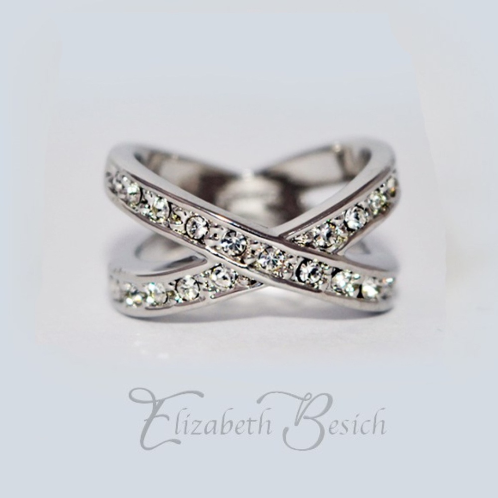 Elegant Silver Ring